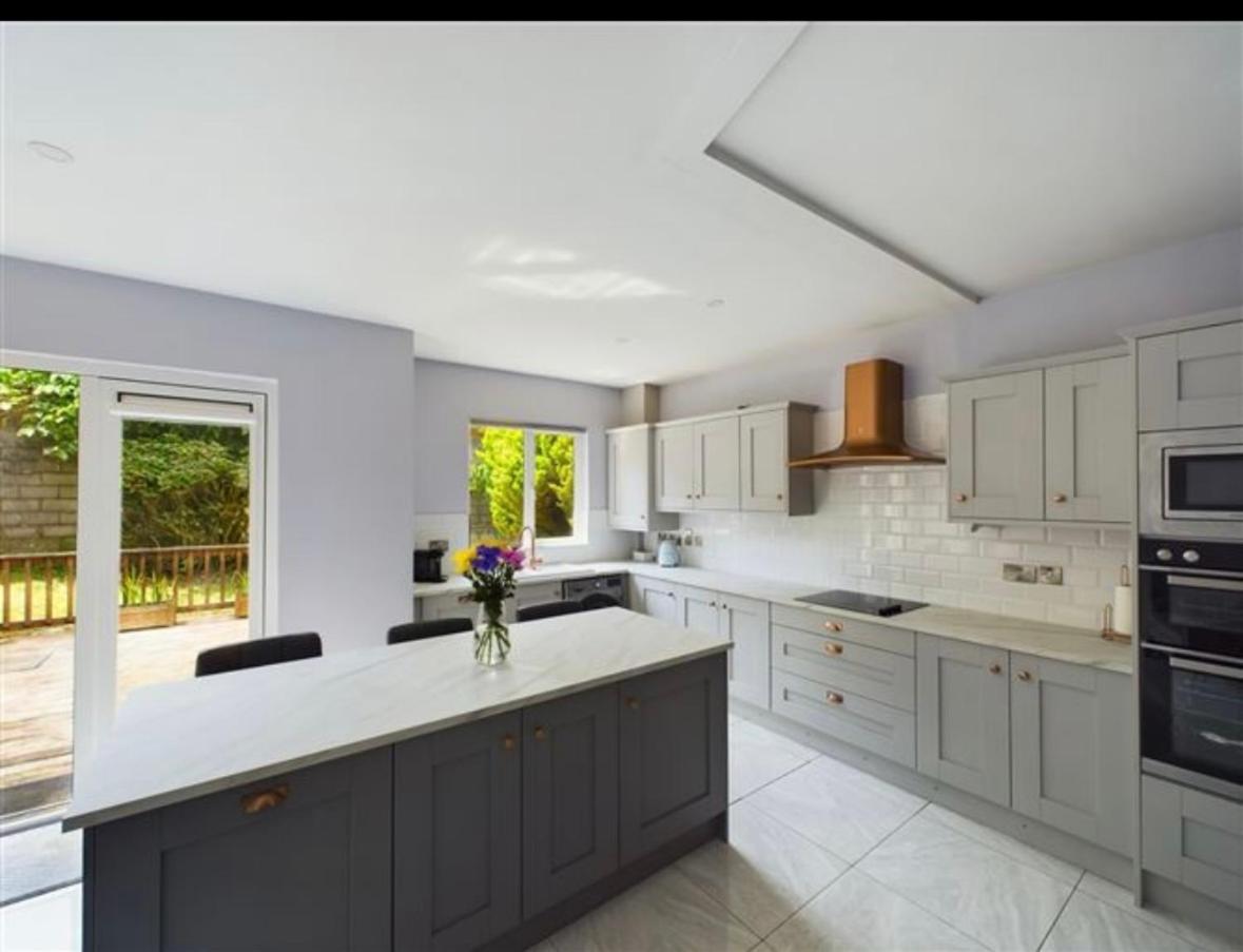 Deluxe Dwelling - 15 Mins From Cork City/Airport Apartment Екстериор снимка